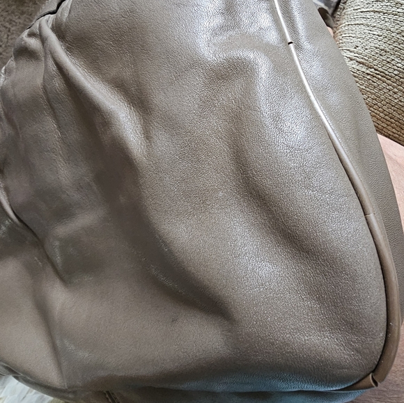 1980s Etienne Aigner Taupe Vintage Shoulder Bag - Picture 10 of 12